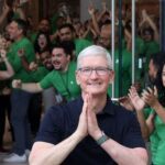 Apple Finds Strength in India as Overall Sales Fall for Second Straight Quarter