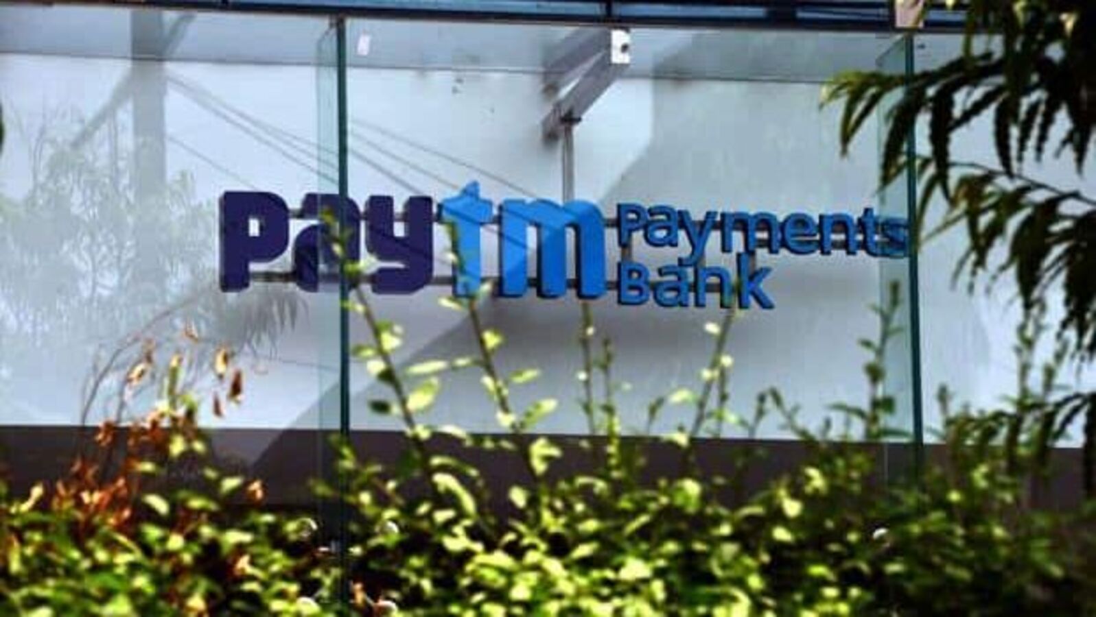 RBI directs NPCI to examine Paytm’s request for being third-party app for UPI