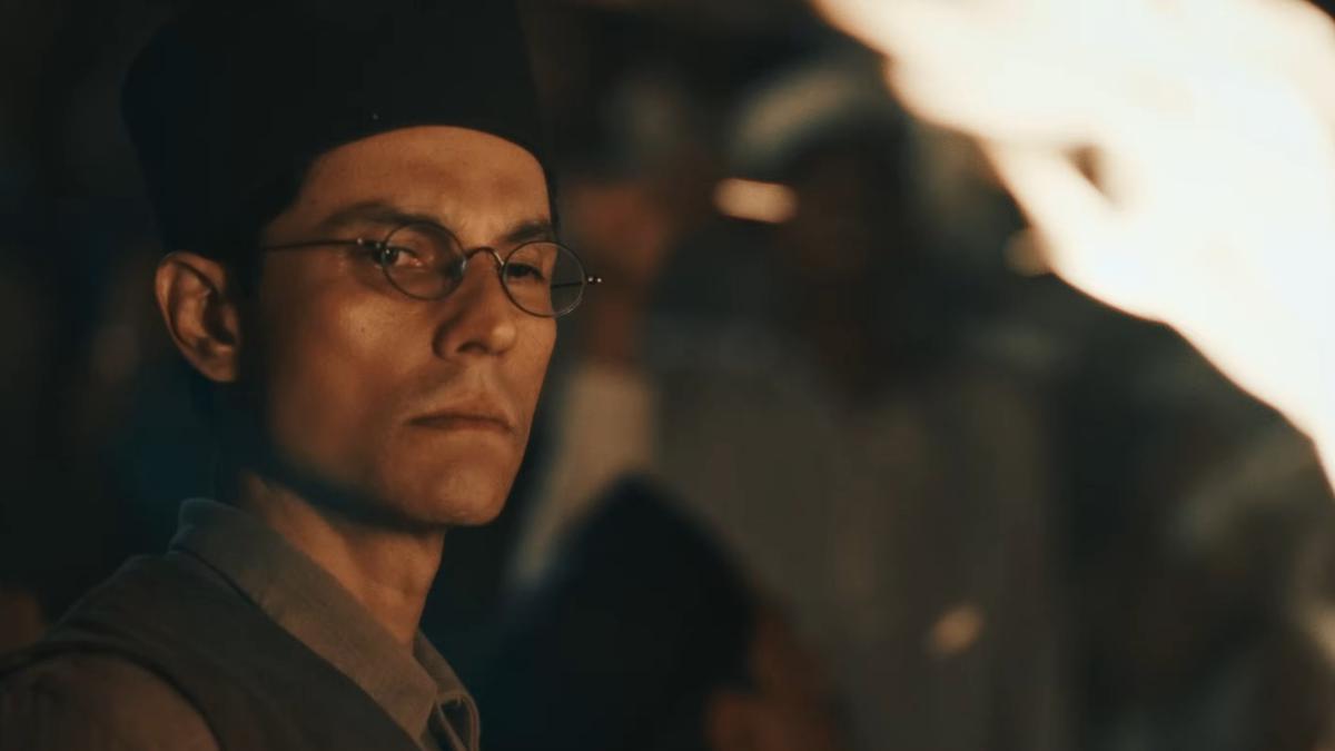 ‘Swatantrya Veer Savarkar’ movie review: Randeep Hooda roars in this puff piece on the Hindutva ideologue