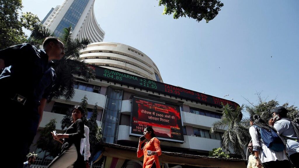 Sensex, Nifty hit fresh lifetime high levels in early trade