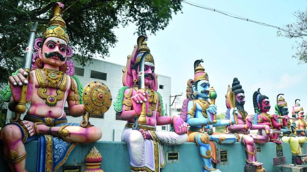 Folk Deities of Tamil Nadu | Gods who love surruttus and chappals