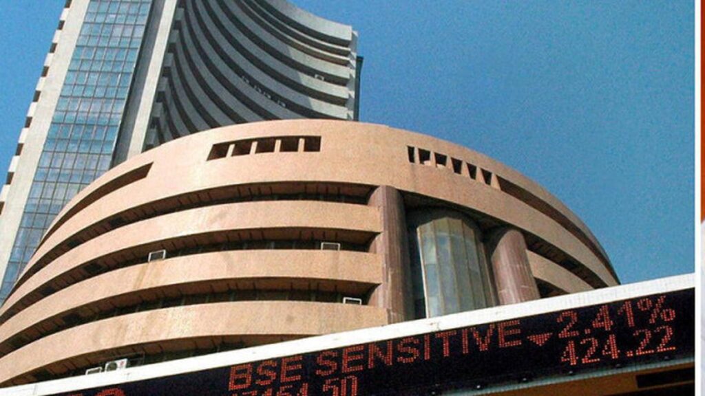 Sensex falls by 319 points amid weak global trends on trade war fears